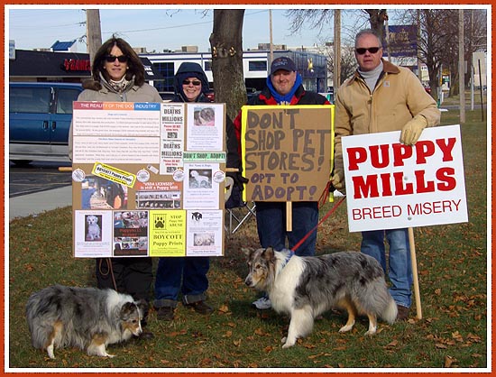 Protesters at Puppy Prints, November 2008