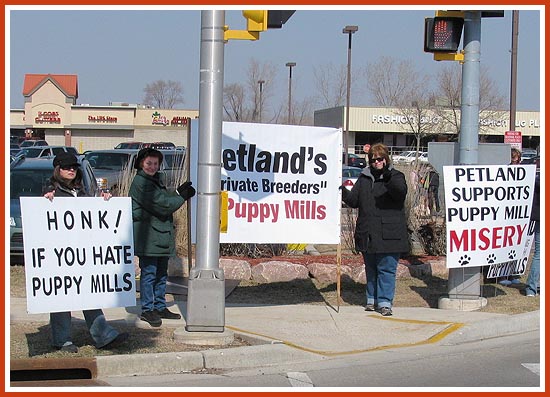 Protest, Pewaukee Petland, 23 August 2008